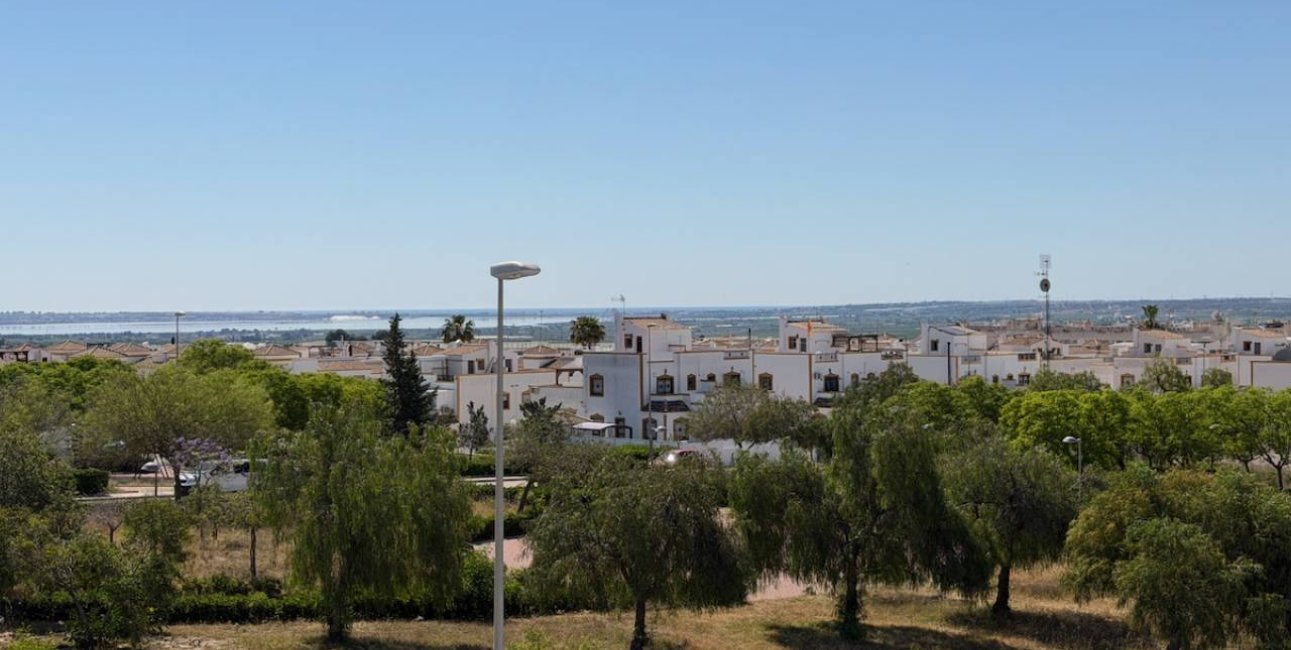 Resale - Townhouse -
Los Montesinos - Entre Naranjos / Vistabella Golf