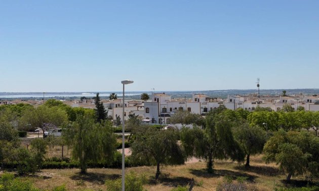 Resale - Townhouse -
Los Montesinos - Entre Naranjos / Vistabella Golf