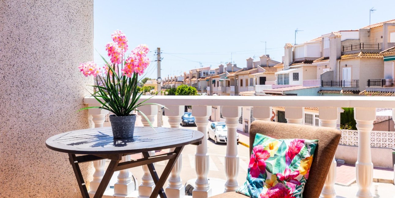 Resale - Bungalow -
Guardamar del Segura - El moncayo