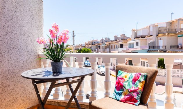 Resale - Bungalow -
Guardamar del Segura - El moncayo