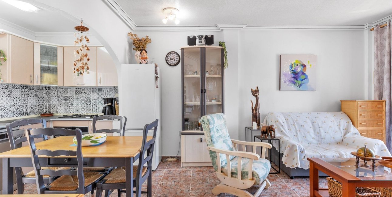 Resale - Bungalow -
Guardamar del Segura - El moncayo