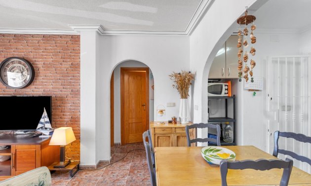 Resale - Bungalow -
Guardamar del Segura - El moncayo
