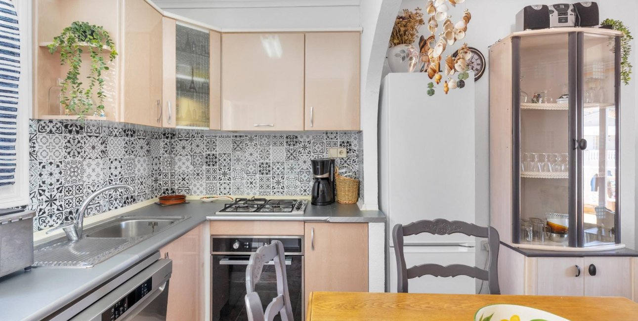 Resale - Bungalow -
Guardamar del Segura - El moncayo