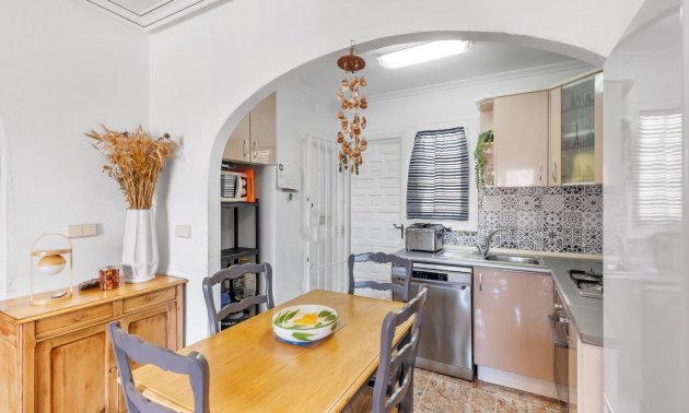 Resale - Bungalow -
Guardamar del Segura - El moncayo
