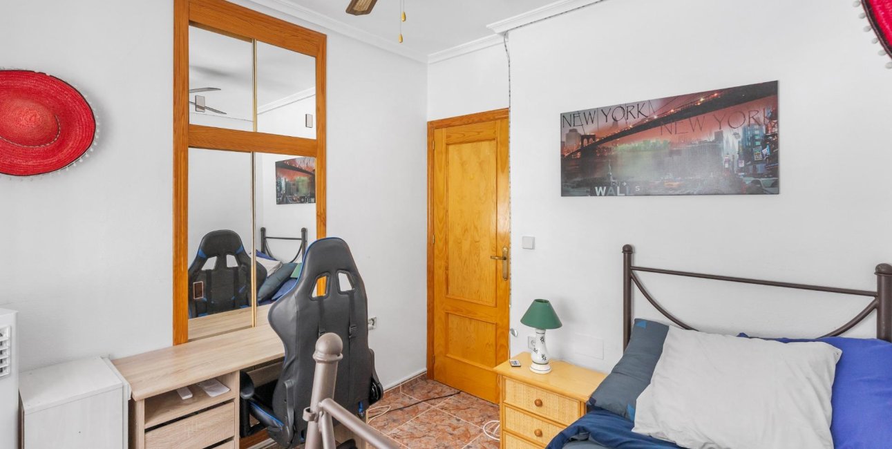 Resale - Bungalow -
Guardamar del Segura - El moncayo