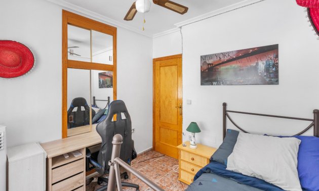 Resale - Bungalow -
Guardamar del Segura - El moncayo