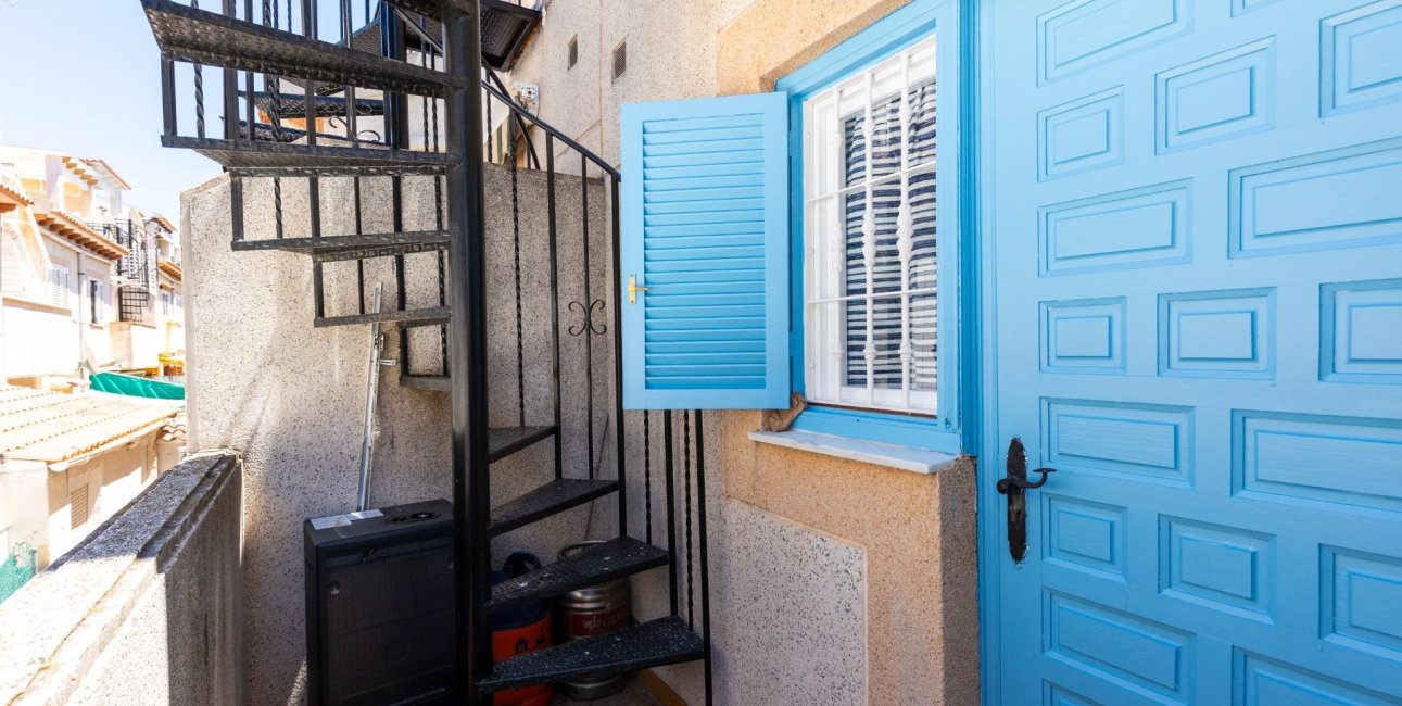 Resale - Bungalow -
Guardamar del Segura - El moncayo