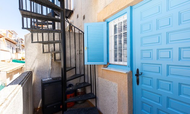 Resale - Bungalow -
Guardamar del Segura - El moncayo