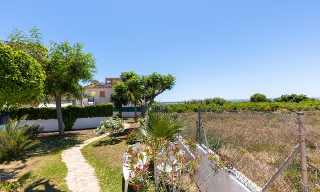Resale - Bungalow -
Guardamar del Segura - El moncayo