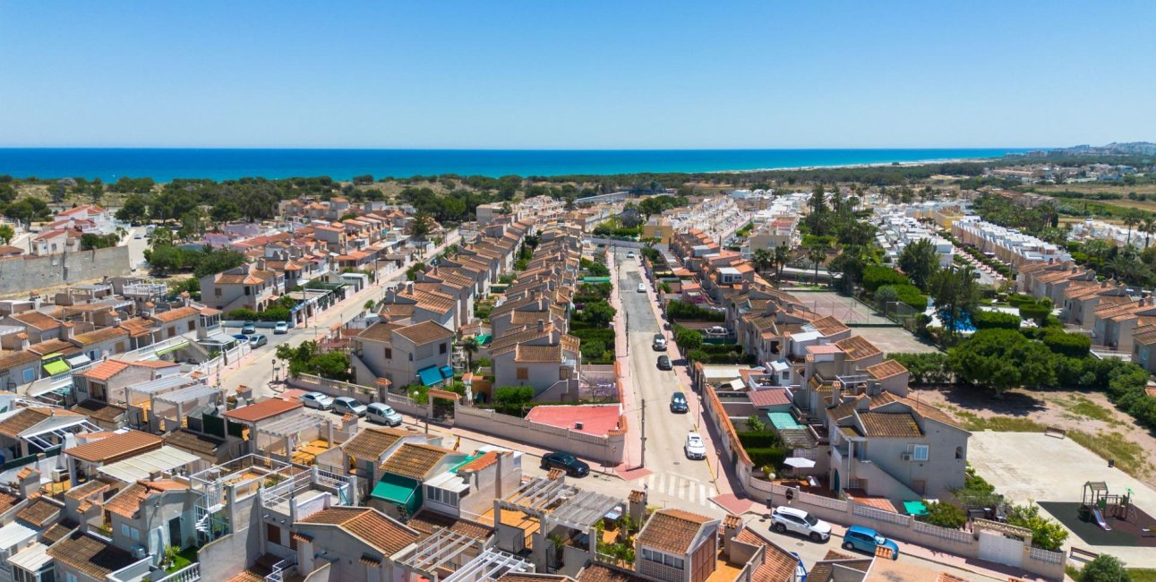 Resale - Bungalow -
Guardamar del Segura - El moncayo