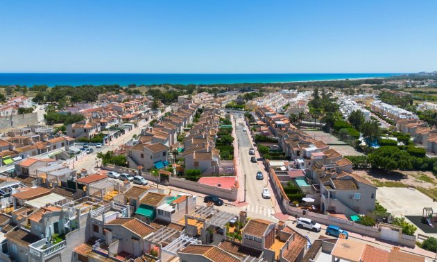 Resale - Bungalow -
Guardamar del Segura - El moncayo