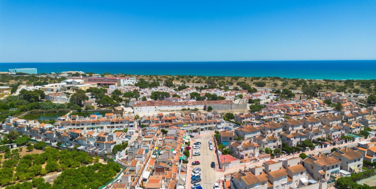 Resale - Bungalow -
Guardamar del Segura - El moncayo
