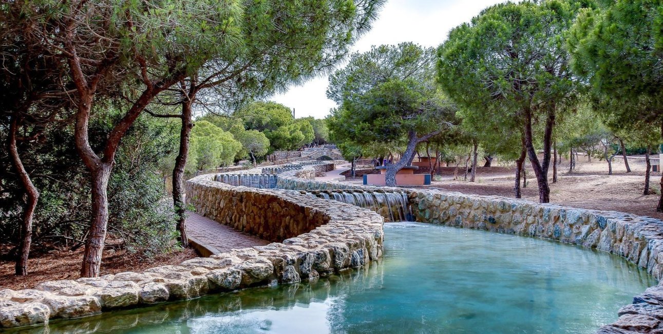 Rynek wtórny - Mieszkanie w bloku -
Torrevieja - La Mata