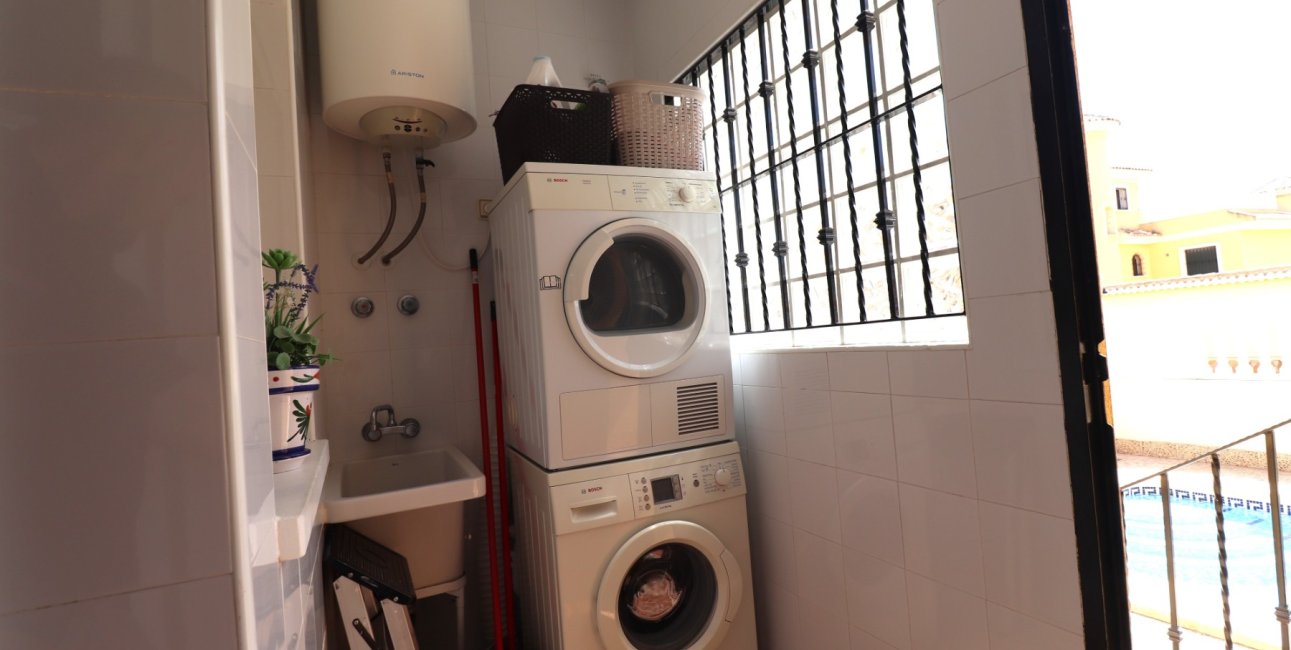 Resale - Villa -
Algorfa - Lo Crispin