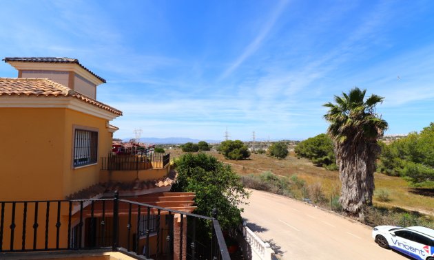 Resale - Villa -
Algorfa - Lo Crispin