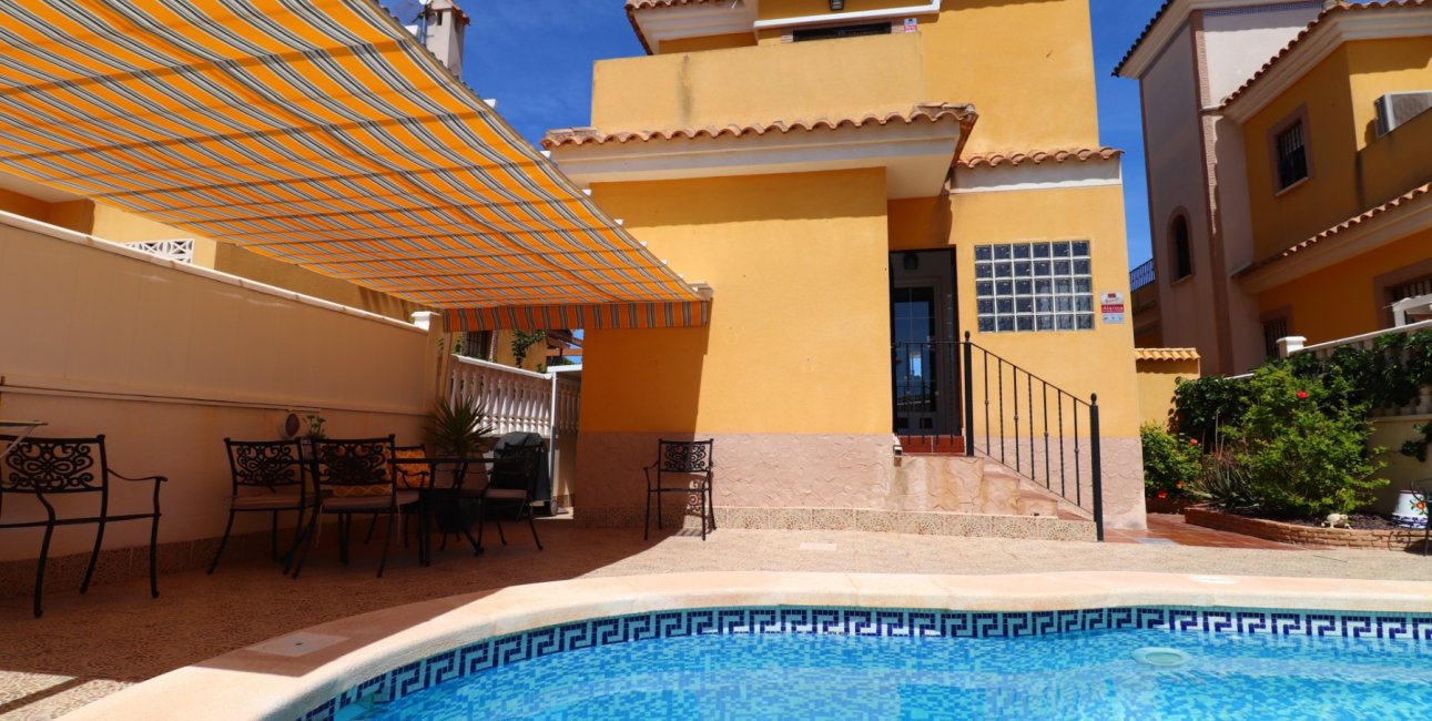 Resale - Villa -
Algorfa - Lo Crispin