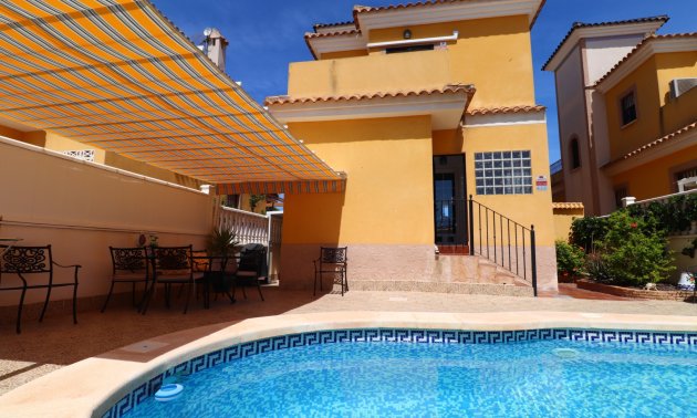 Resale - Villa -
Algorfa - Lo Crispin