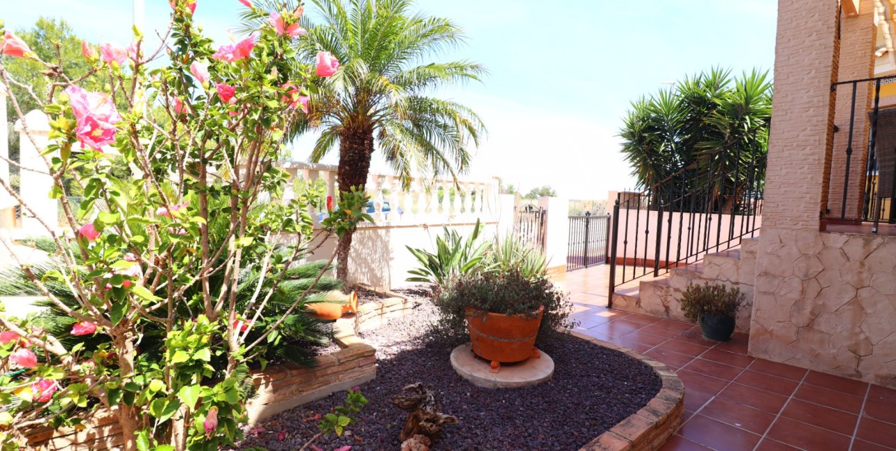 Resale - Villa -
Algorfa - Lo Crispin