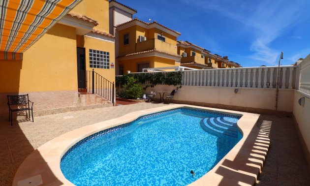 Resale - Villa -
Algorfa - Lo Crispin
