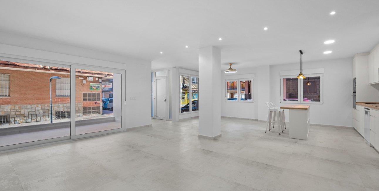 Resale - Apartment / flat -
Torrevieja - Playa Acequion