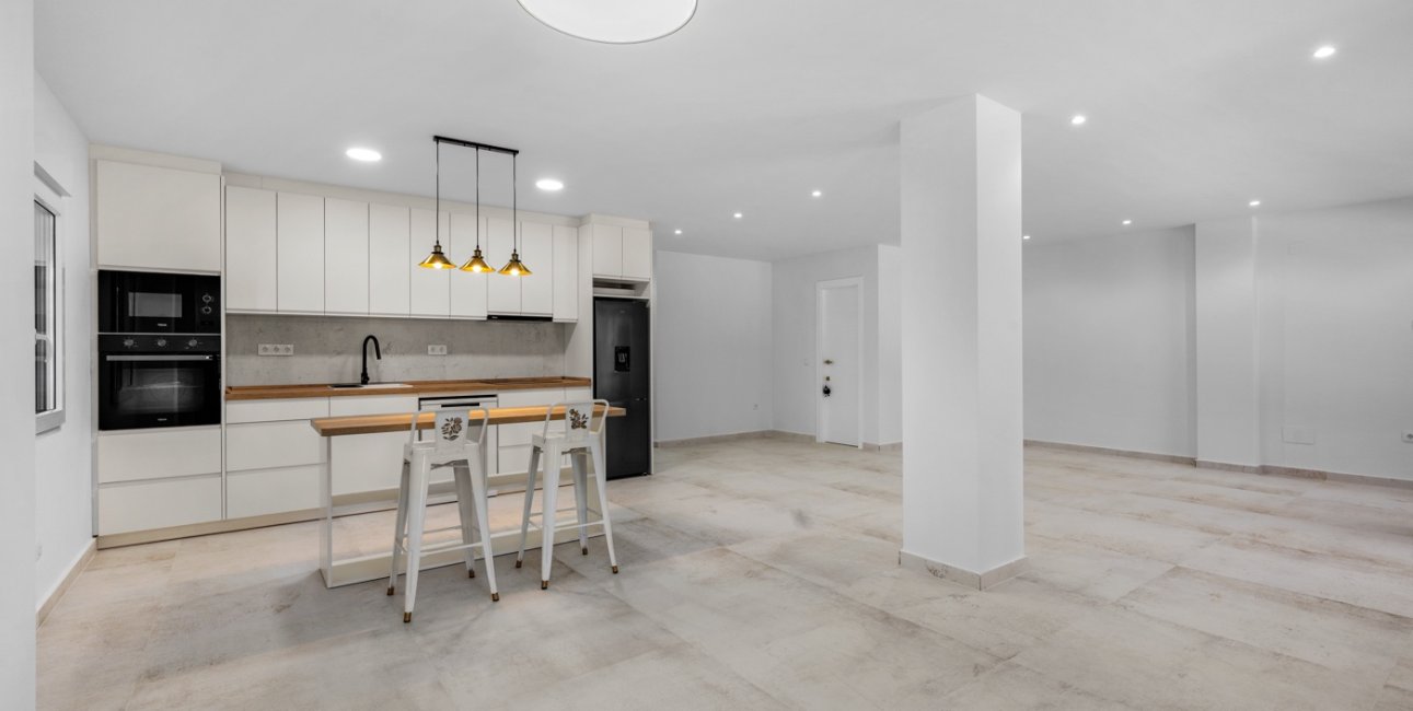 Resale - Apartment / flat -
Torrevieja - Playa Acequion