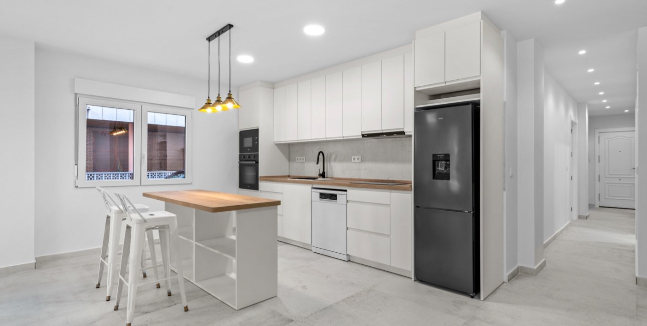 Resale - Apartment / flat -
Torrevieja - Playa Acequion