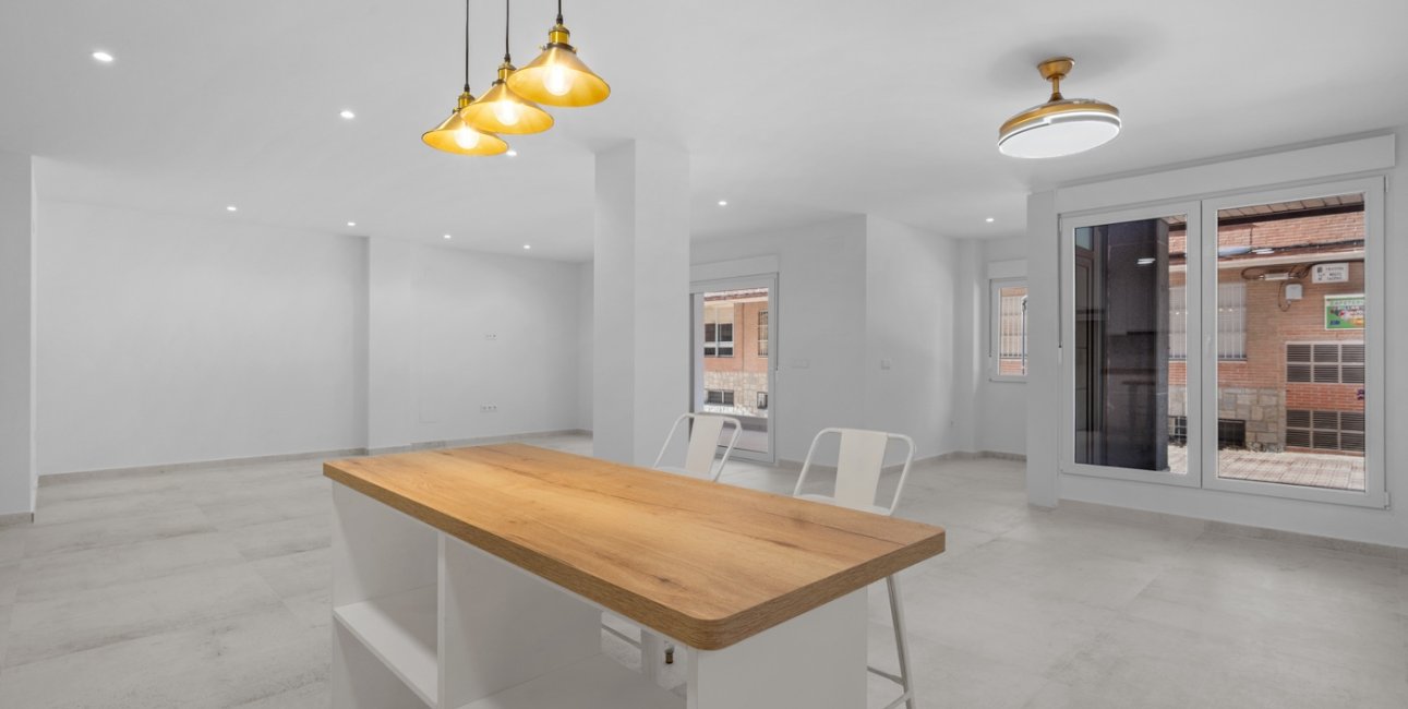 Resale - Apartment / flat -
Torrevieja - Playa Acequion