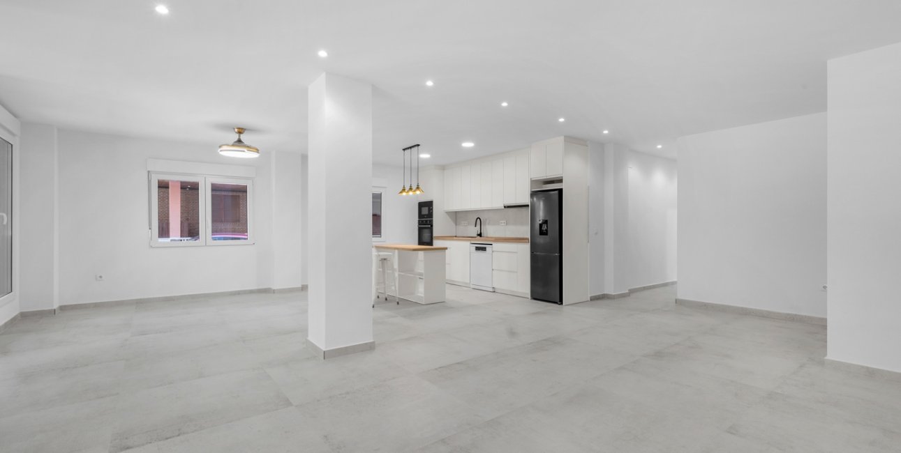 Resale - Apartment / flat -
Torrevieja - Playa Acequion