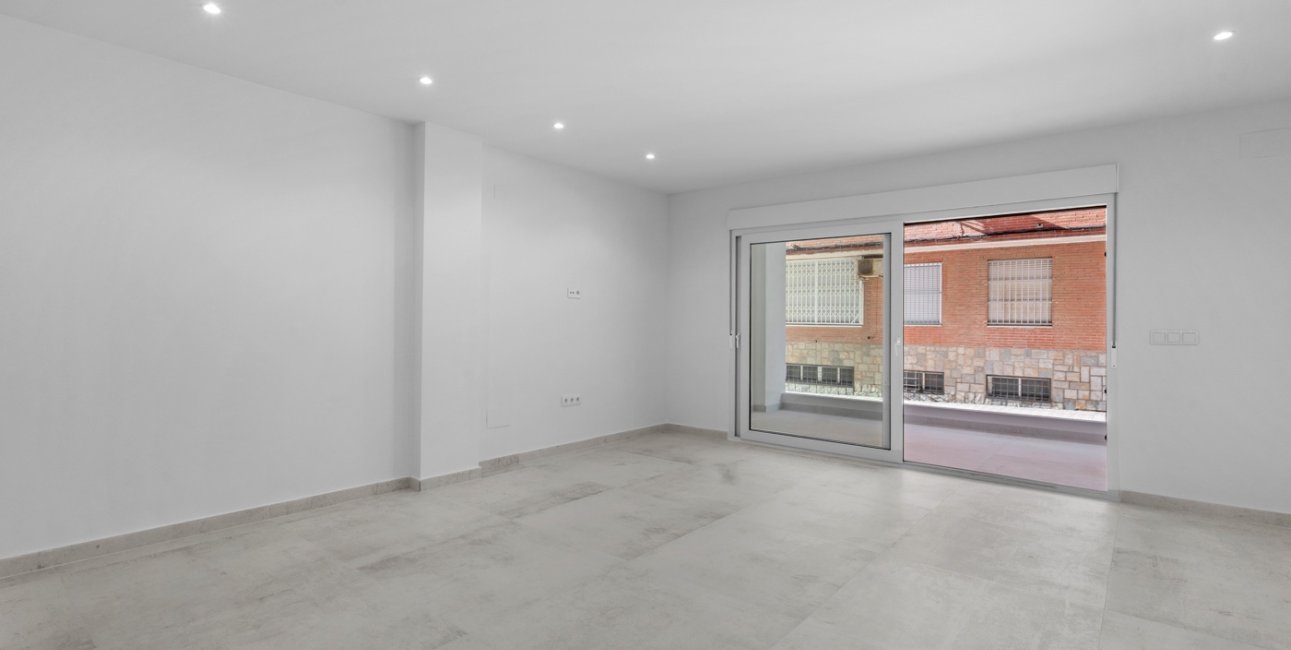 Resale - Apartment / flat -
Torrevieja - Playa Acequion
