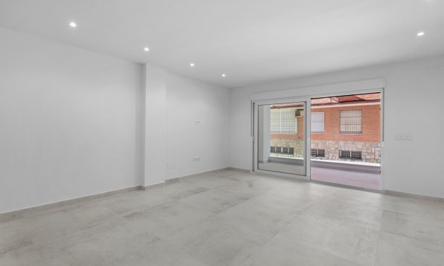 Resale - Apartment / flat -
Torrevieja - Playa Acequion