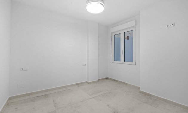 Resale - Apartment / flat -
Torrevieja - Playa Acequion