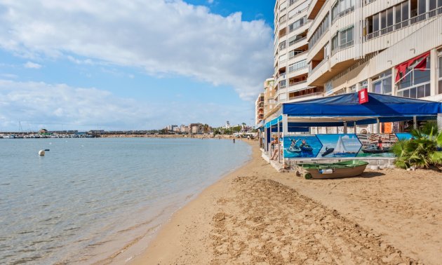 Resale - Apartment / flat -
Torrevieja - Playa Acequion