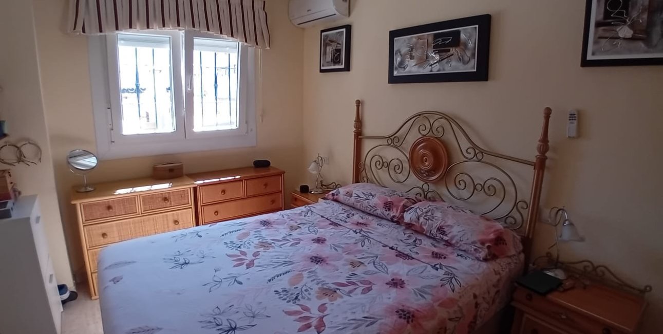 Resale - Apartment / flat -
Orihuela Costa - Playa Flamenca