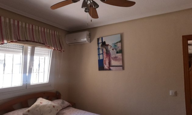 Resale - Apartment / flat -
Orihuela Costa - Playa Flamenca
