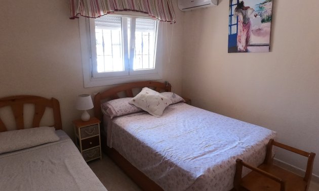 Resale - Apartment / flat -
Orihuela Costa - Playa Flamenca