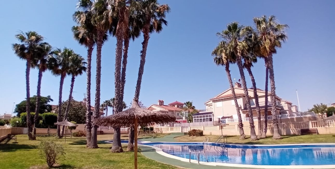 Resale - Apartment / flat -
Orihuela Costa - Playa Flamenca