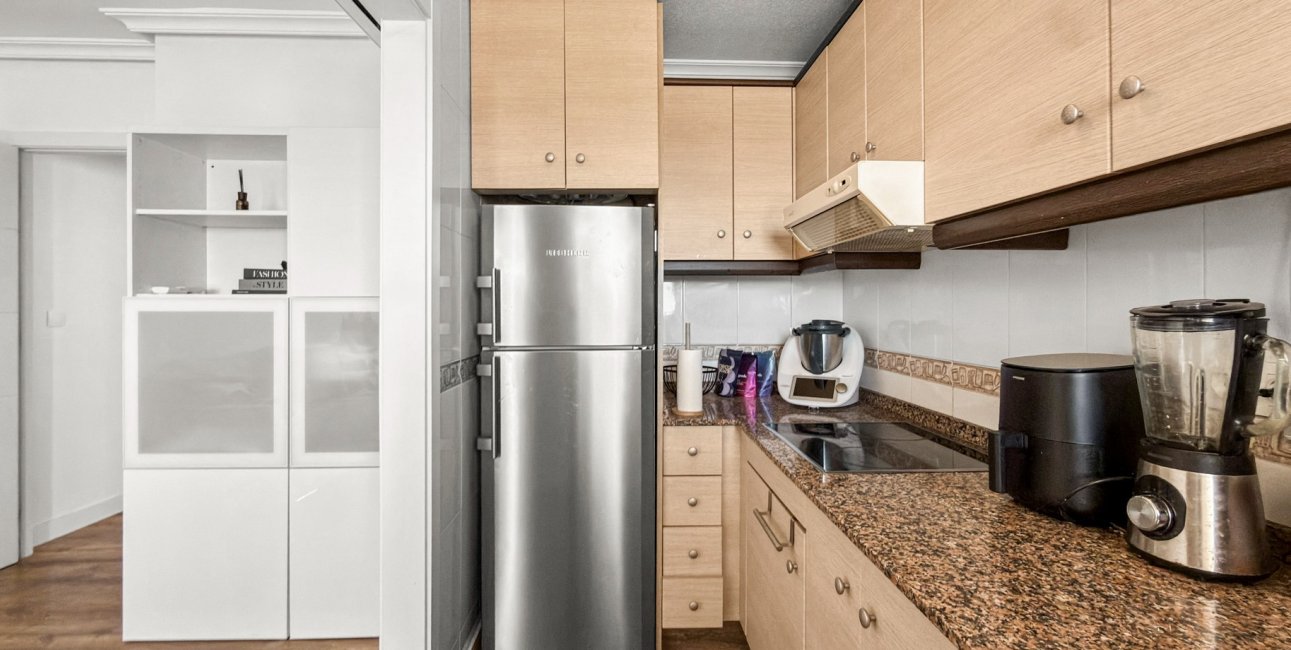 Resale - Apartment / flat -
Torrevieja - Torrevieja - Centre