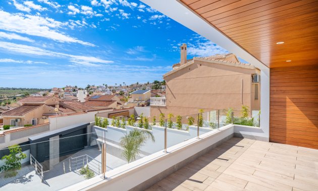 Resale - Villa -
Ciudad Quesada - La Marquesa