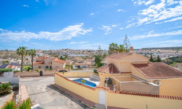 Resale - Villa -
Ciudad Quesada - La Marquesa