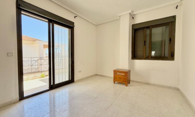 Resale - Townhouse -
Ciudad Quesada - Doña Pepa
