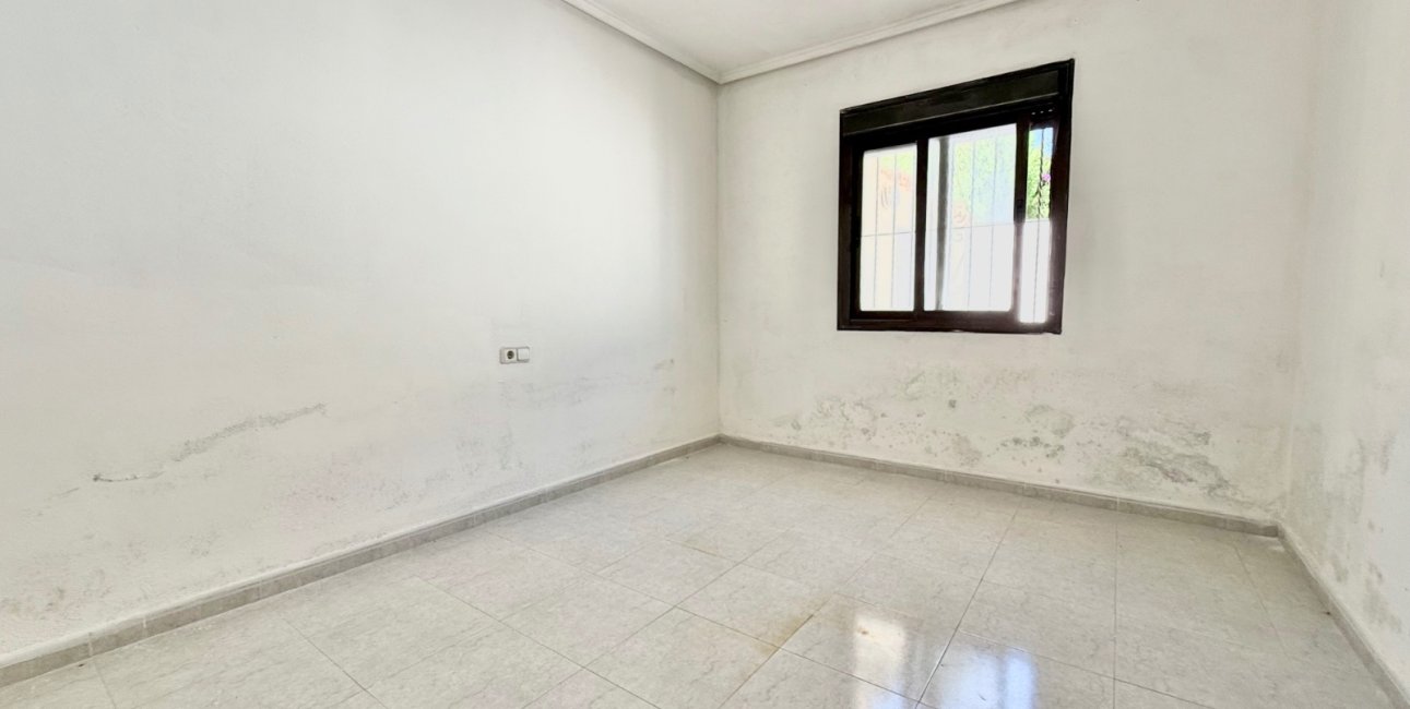 Resale - Townhouse -
Ciudad Quesada - Doña Pepa