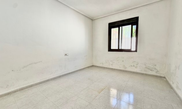 Resale - Townhouse -
Ciudad Quesada - Doña Pepa