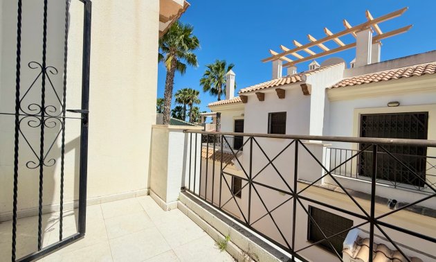Resale - Townhouse -
Ciudad Quesada - Doña Pepa