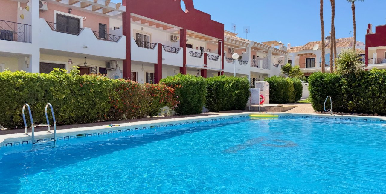 Resale - Townhouse -
Ciudad Quesada - Doña Pepa