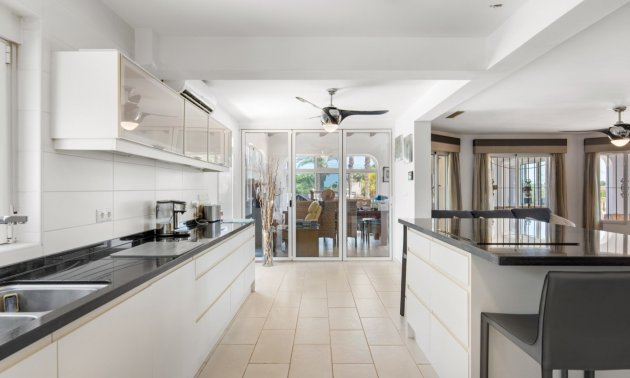 Resale - Country House -
Catral - Catral - Country