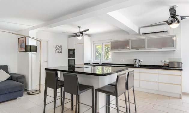 Resale - Country House -
Catral - Catral - Country