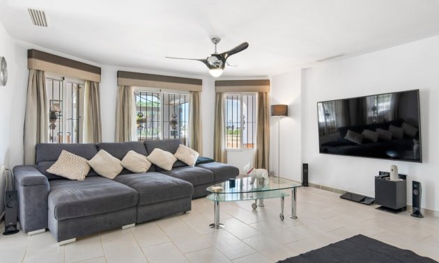 Resale - Country House -
Catral - Catral - Country