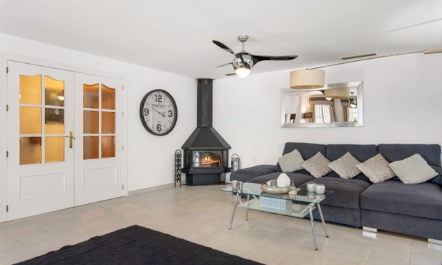 Resale - Country House -
Catral - Catral - Country