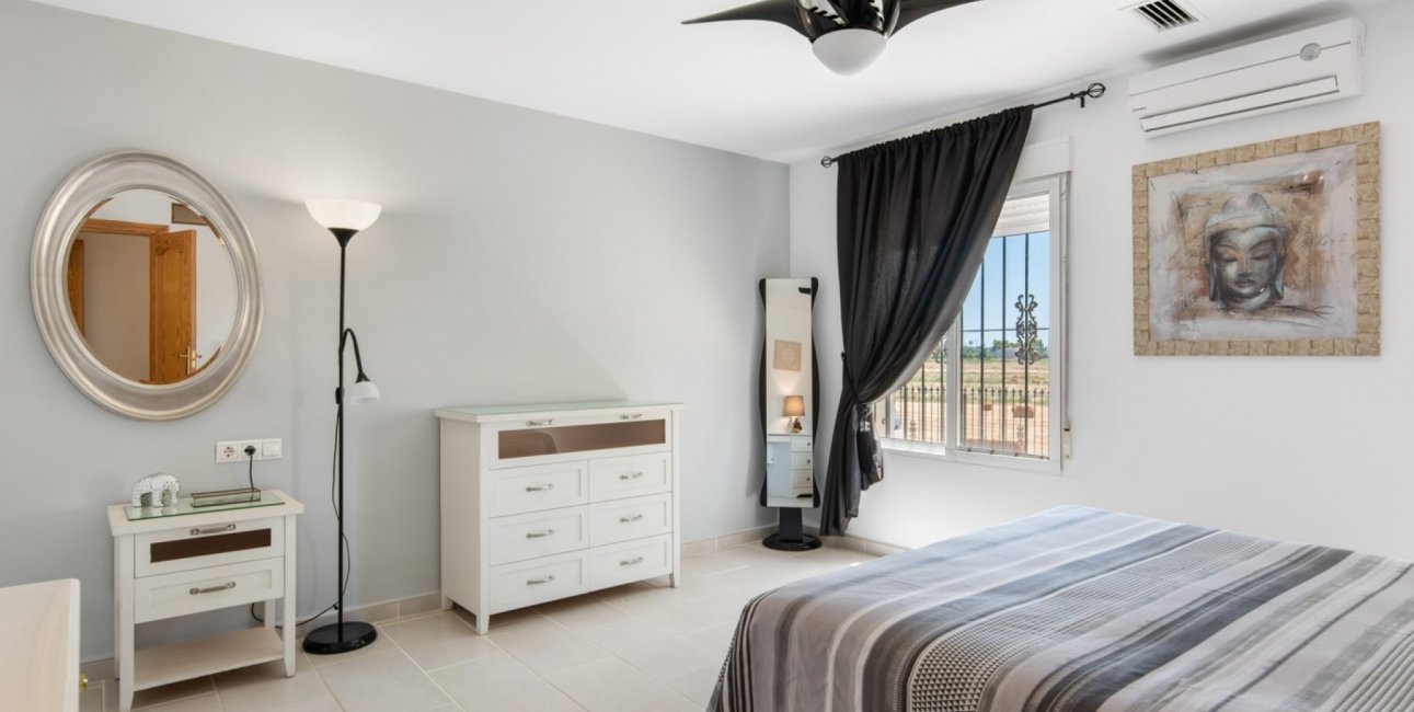Resale - Country House -
Catral - Catral - Country