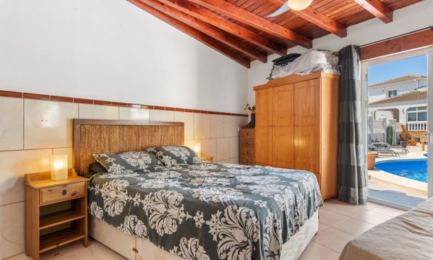 Resale - Country House -
Catral - Catral - Country